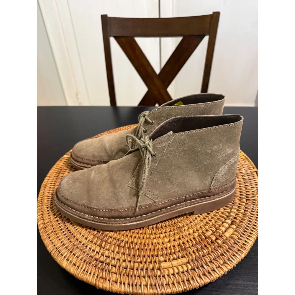 Clarks Mens Desert Boots Olive Suede Leather Chukka 26107698 Size 9M